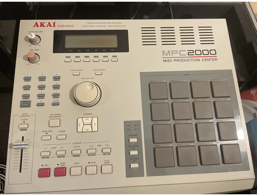 Akai MPC 2000 - ranked #32 in Production & Groove | Equipboard