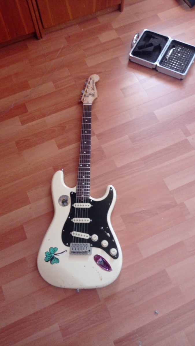 Music Gear Setup by mehmet_kovan featuring Fender American Vintage '65 Stratocaster