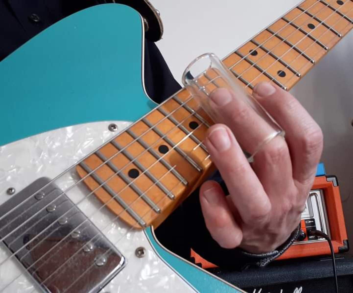 Reverend Music Gear Setup by martin_gotte featuring Reverend Rocco and Dunlop 215 Glass Slide