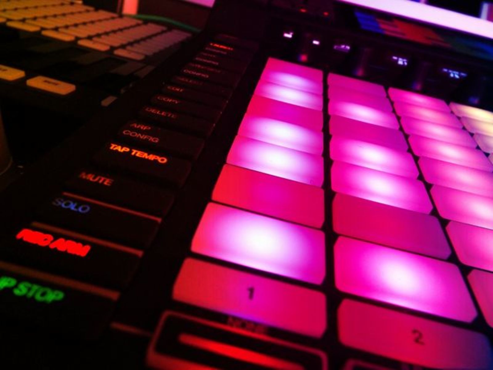 allainrauendj's music gear photo