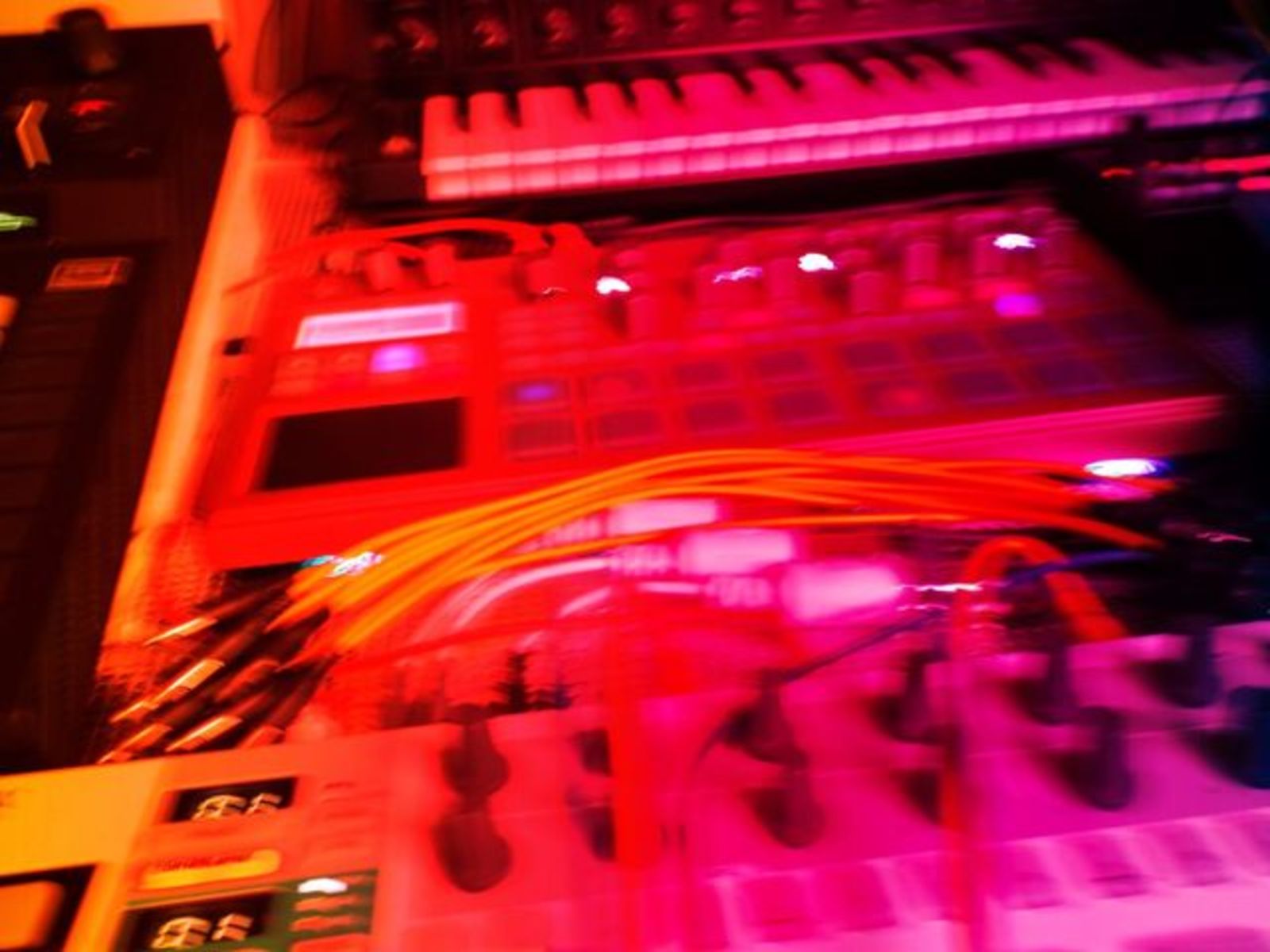 allainrauendj's music gear photo