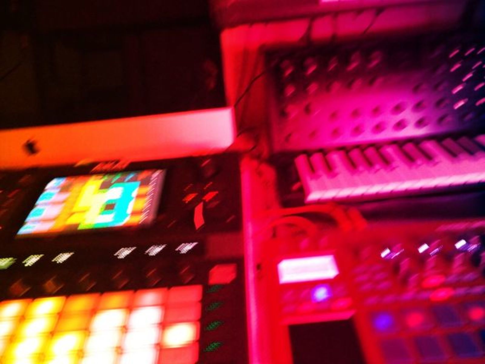 allainrauendj's music gear photo