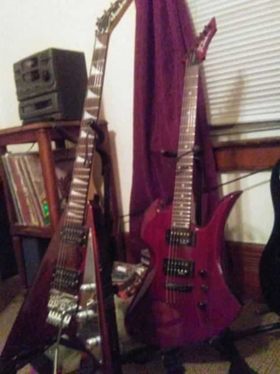 Metal Music Gear Setup by aron_mccracken featuring Jackson RR3 Rhoads Made in Japan 2009 and B.C. Rich Mockingbird