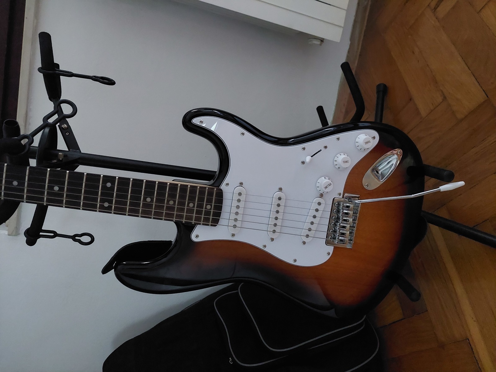 Music Gear Setup by davidkameni featuring Squier Affinity Series Stratocaster