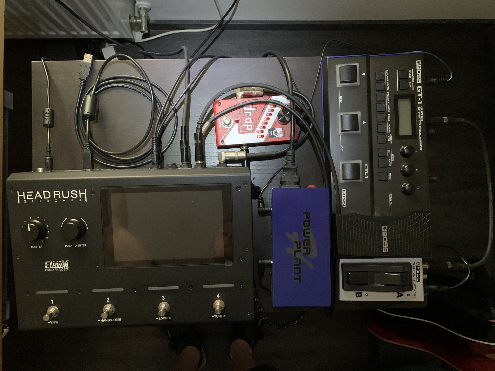 Metal Pedalboard by pippo116 featuring Headrush Gigboard, BOSS GT-1 Guitar Effects Processor, and Boss FS-7 Dual Foot Switch and 2 more pieces of gear