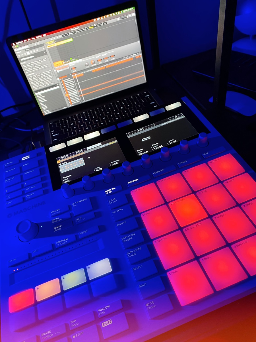 Electronic Studio Setup by misterlongo featuring Native Instruments Maschine MK3