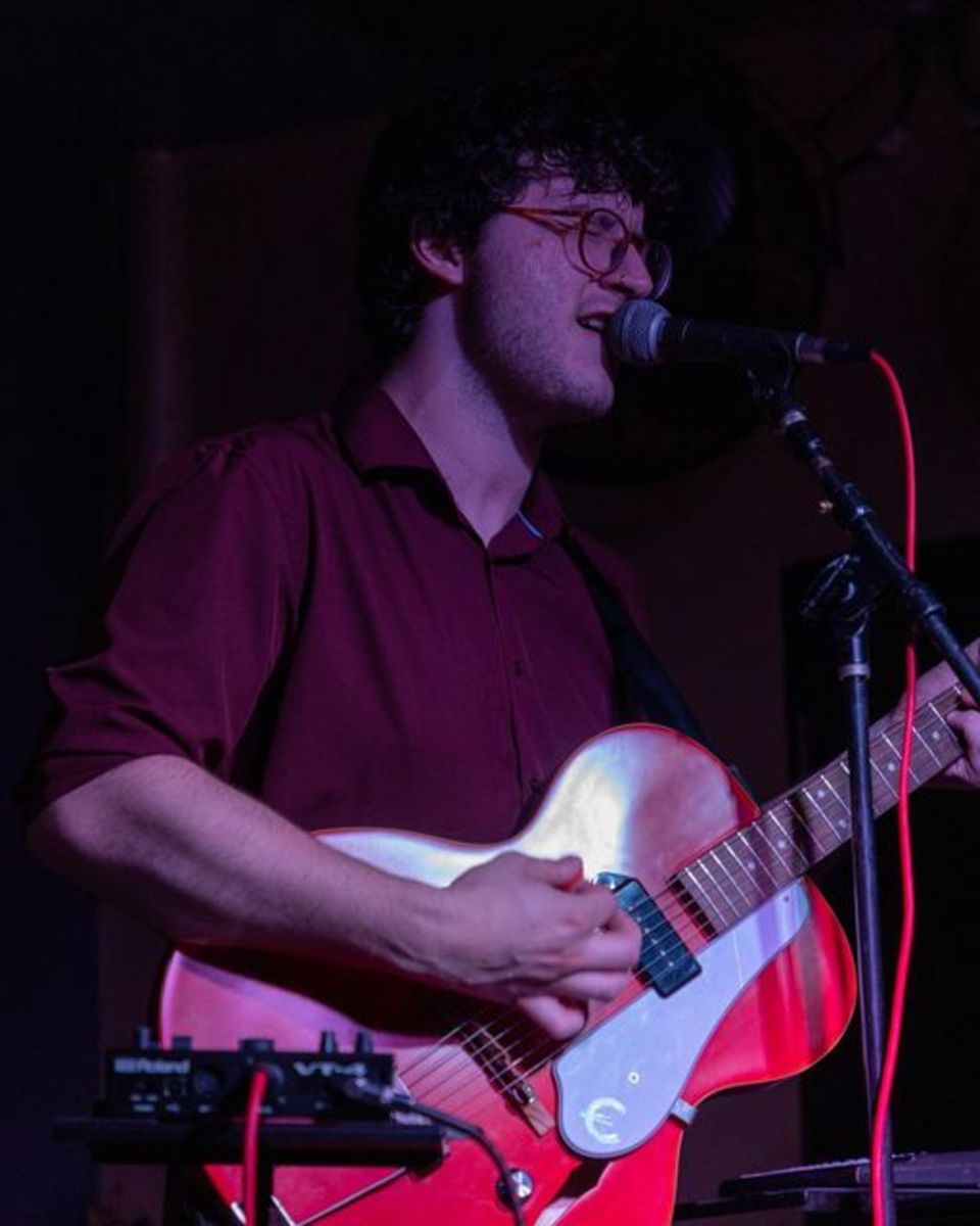 Live Rig by jacksonvincent featuring Epiphone "Inspired by 1966" Century (Aged Gloss Cherry), Roland VT-4 Voice Transformer, and Zoom RhythmTrak RT-223