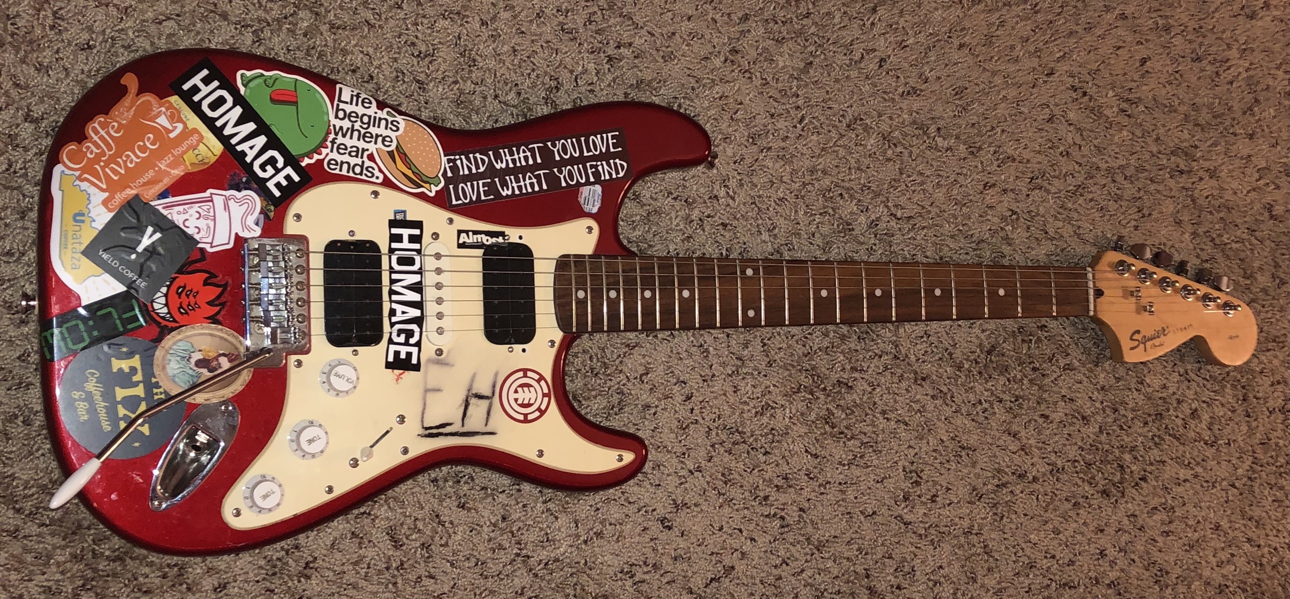 trollify's music gear photo
