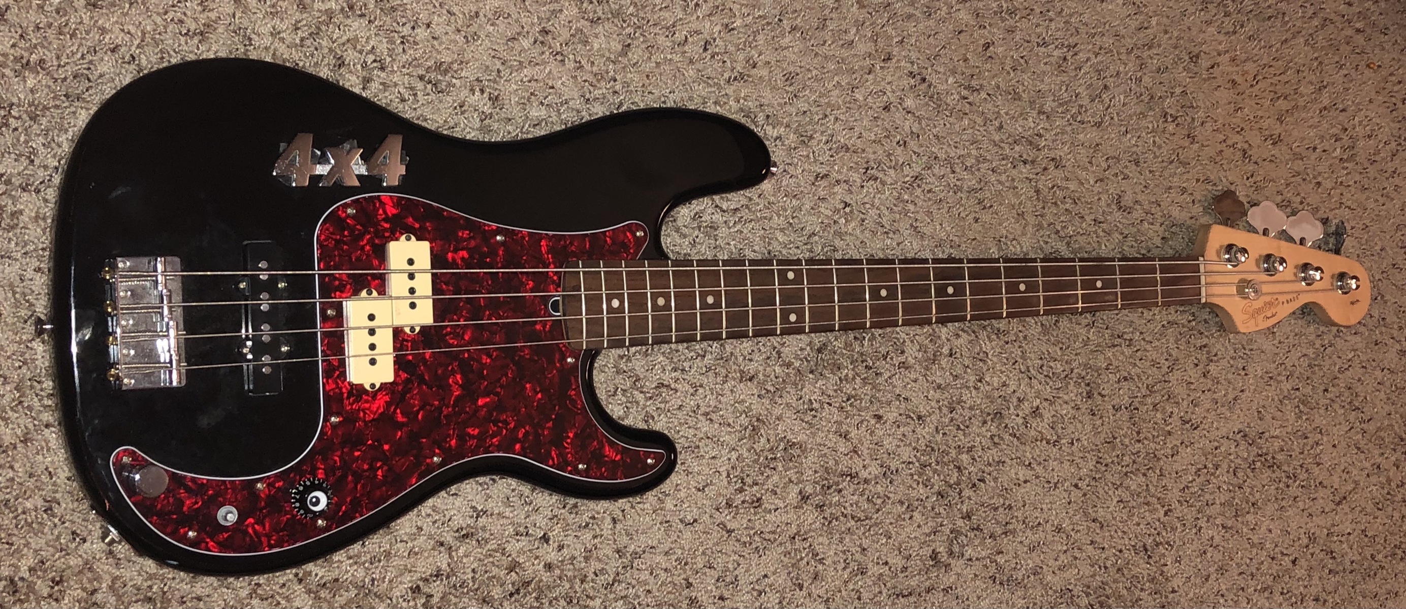 trollify's music gear photo