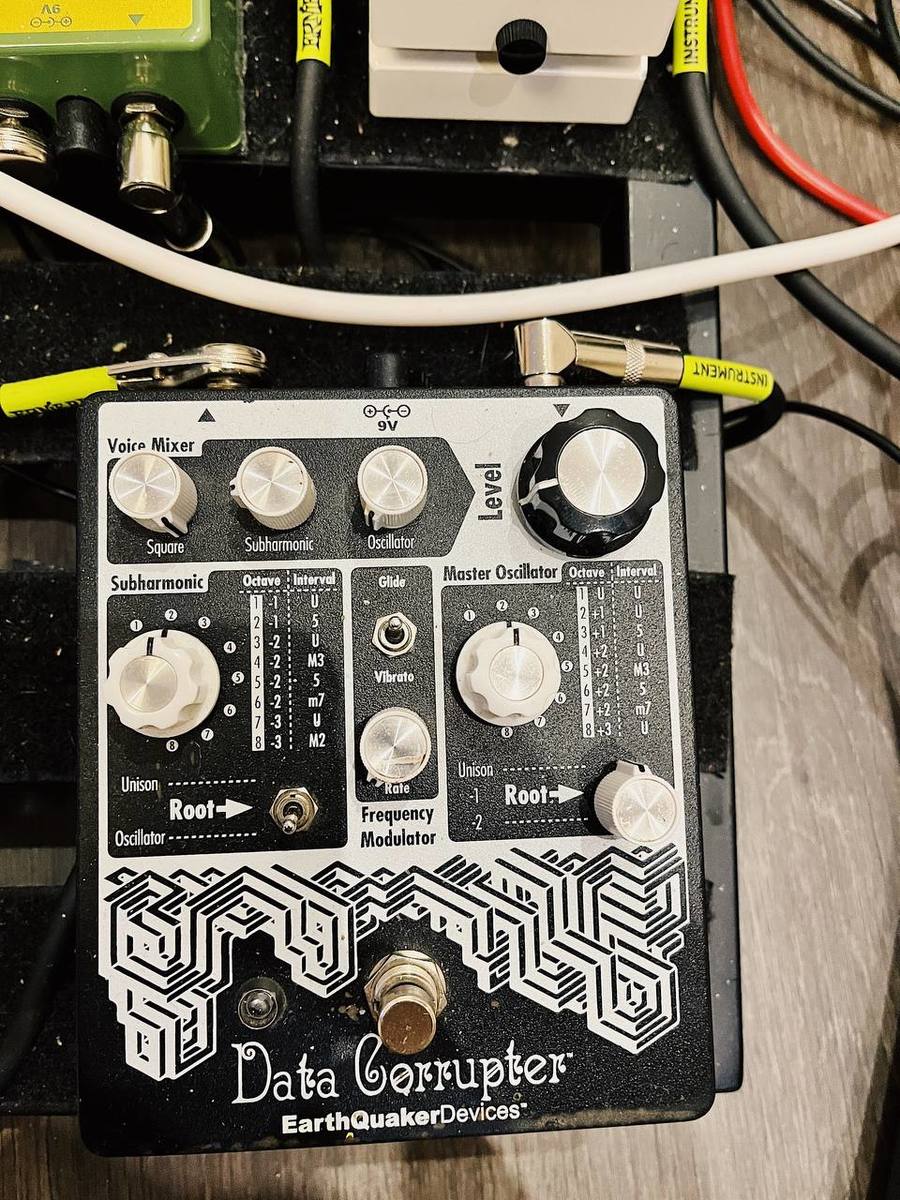 Pedalboard by gigsucker featuring EarthQuaker Devices Data Corrupter