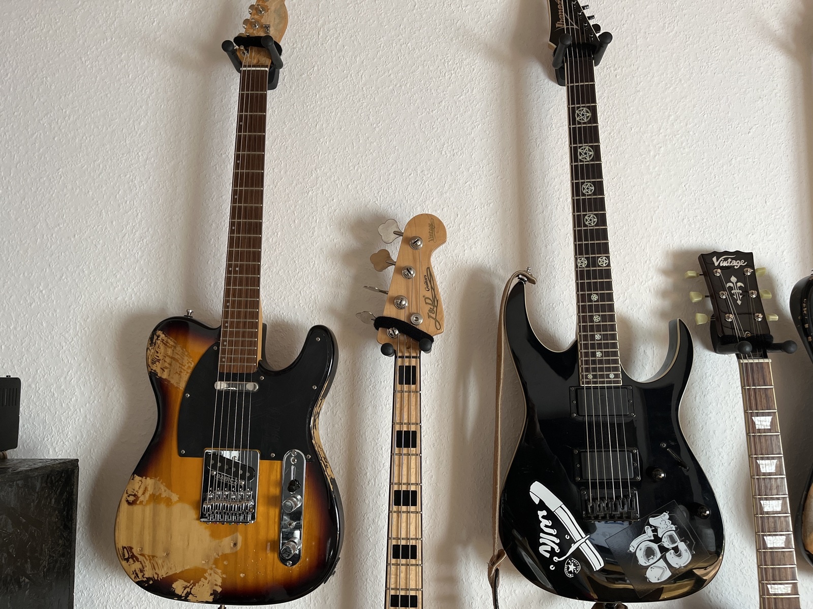 Music Gear Setup by guitarmarco featuring Squier Telecaster, DiMarzio Twang King Neck Pickup, and DiMarzio Twang King DP-173 Bridge Pickup and 4 more pieces of gear