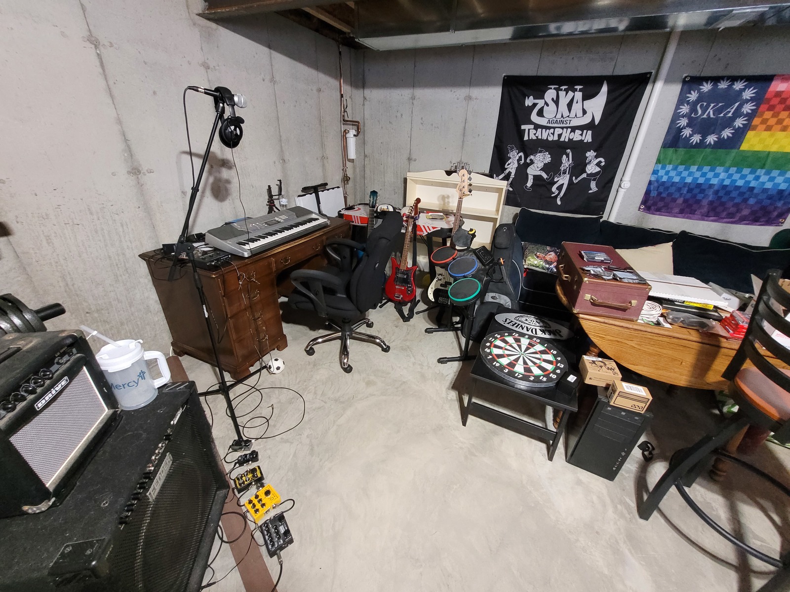 Metal Studio Setup by lang_huck featuring Casio CTK-496, Squier Precision PJ Left-Handed, and Teisco E-110 and 9 more pieces of gear