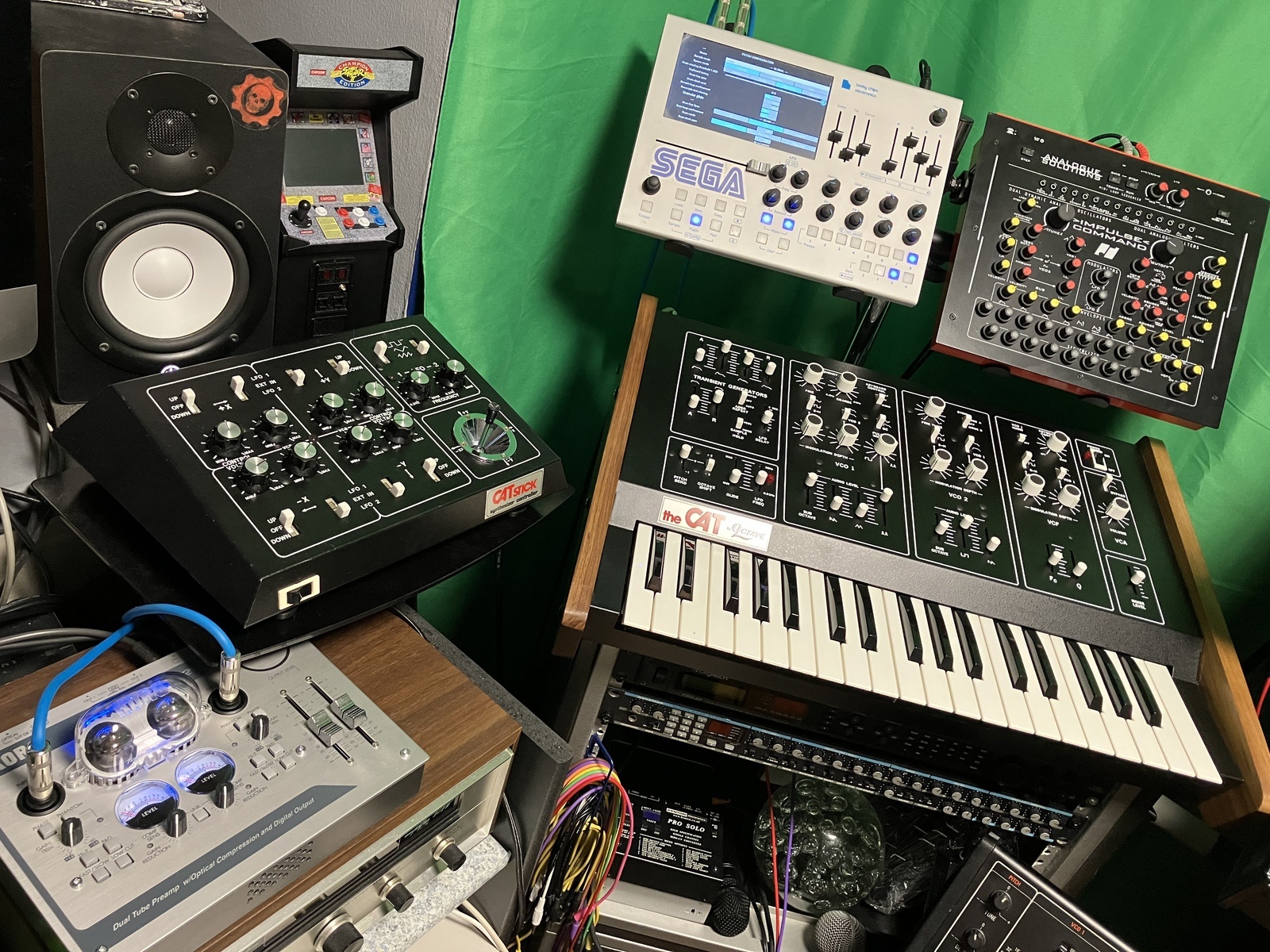 Music Gear Setup by hanzvolt featuring Octave CAT