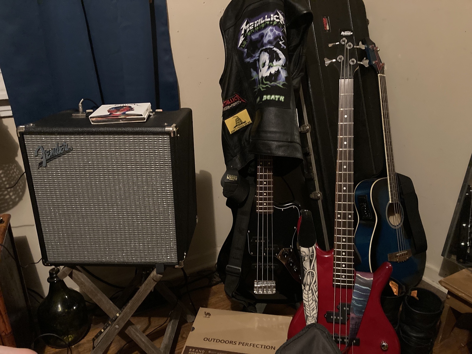 Metal Amp Rig by leescott featuring Ibanez TS9 Tube Screamer, Ibanez Soundgear, and Fender Jaguar Bass and 2 more pieces of gear