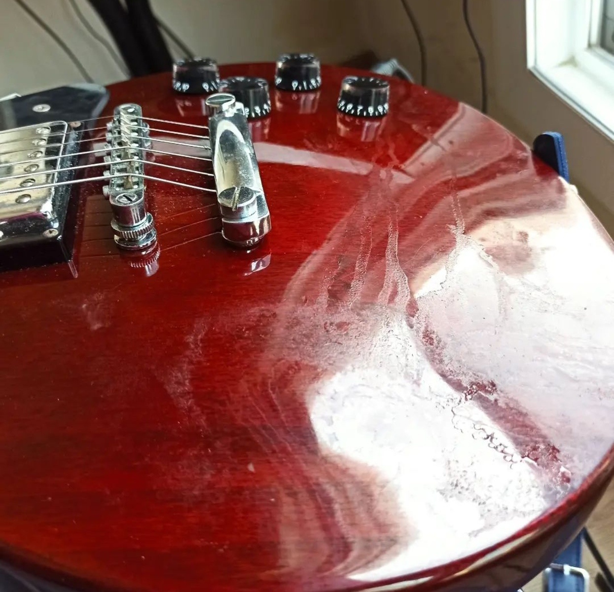 Music Gear Setup by hakanbaysal featuring Epiphone Limited Edition Les Paul Studio Deluxe Electric Guitar