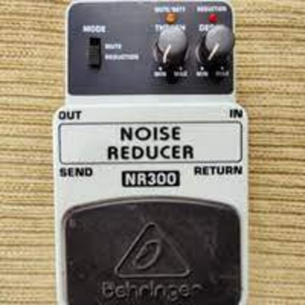 Pedalboard by h1grave featuring Behringer NR300 Noise Reducer