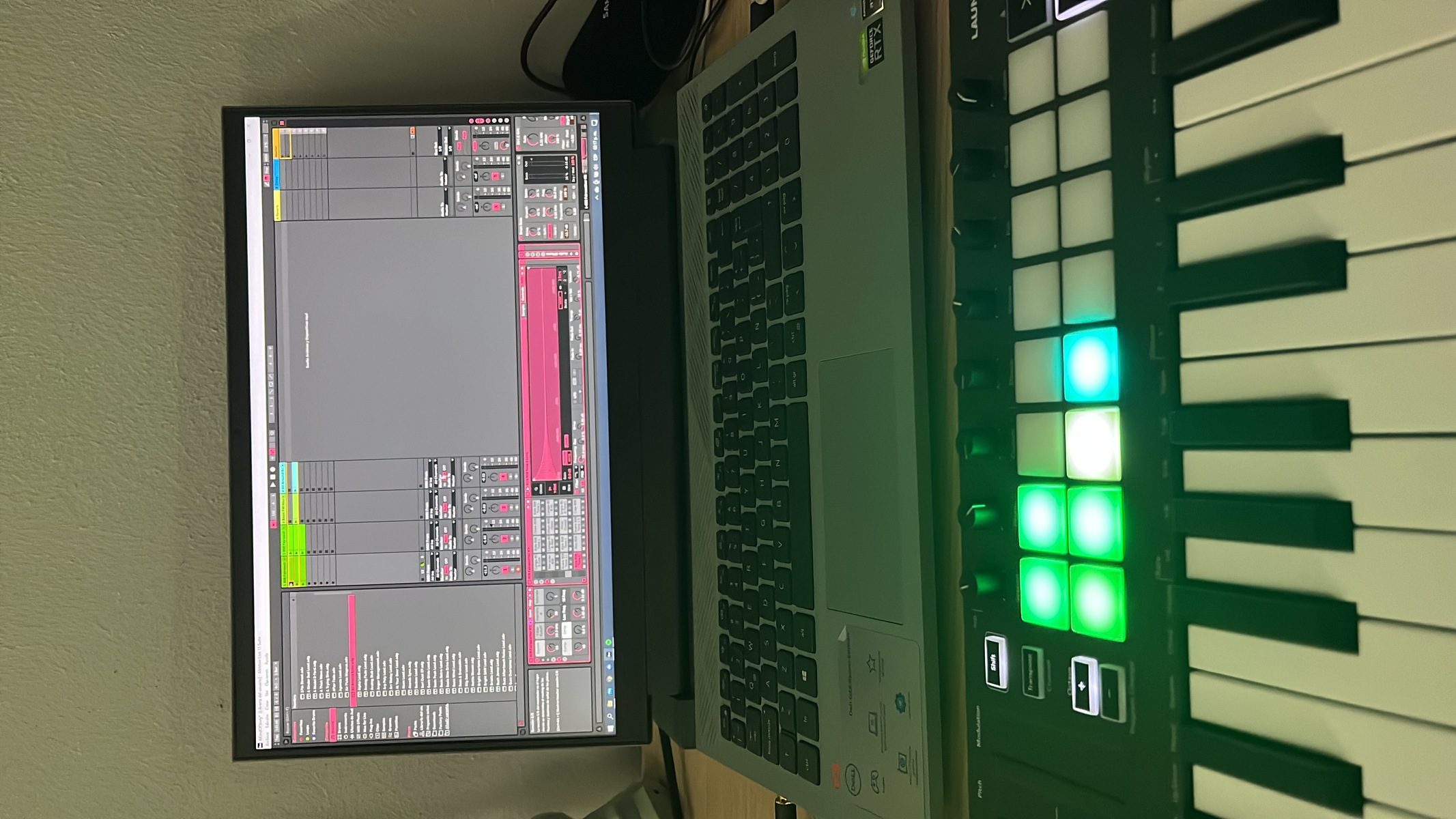 Electronic Studio Setup by frankieee featuring Ableton Live