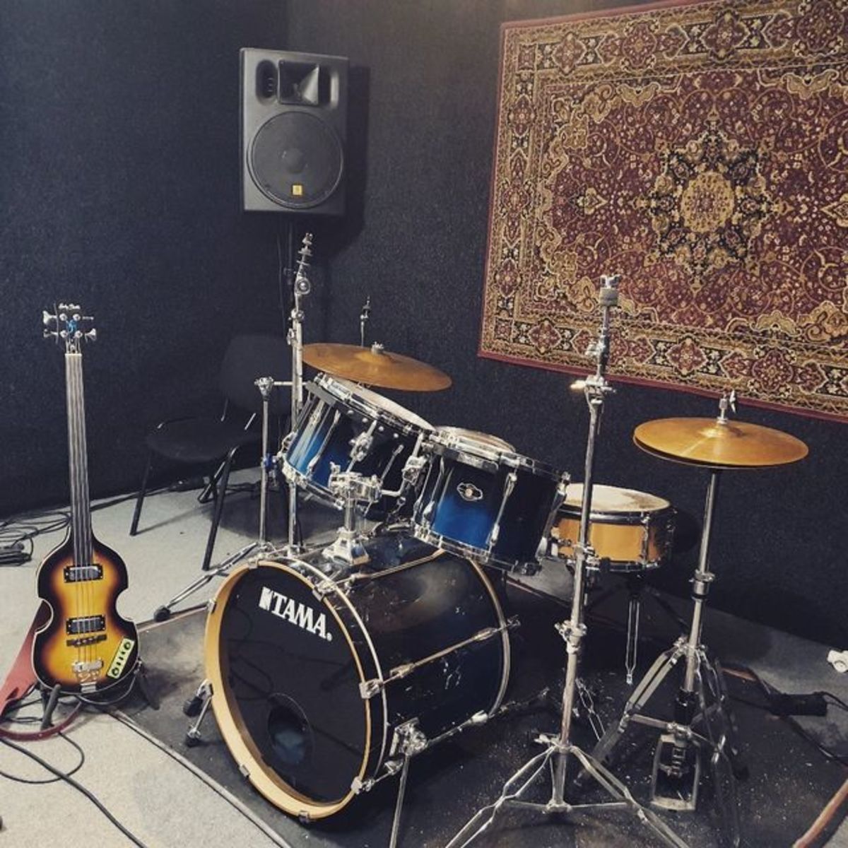 Tama Drum Kit by thcraymer featuring Harley Benton Beatbass FL VS Vintage and Tama Rockstar 5 Piece Drum Kit