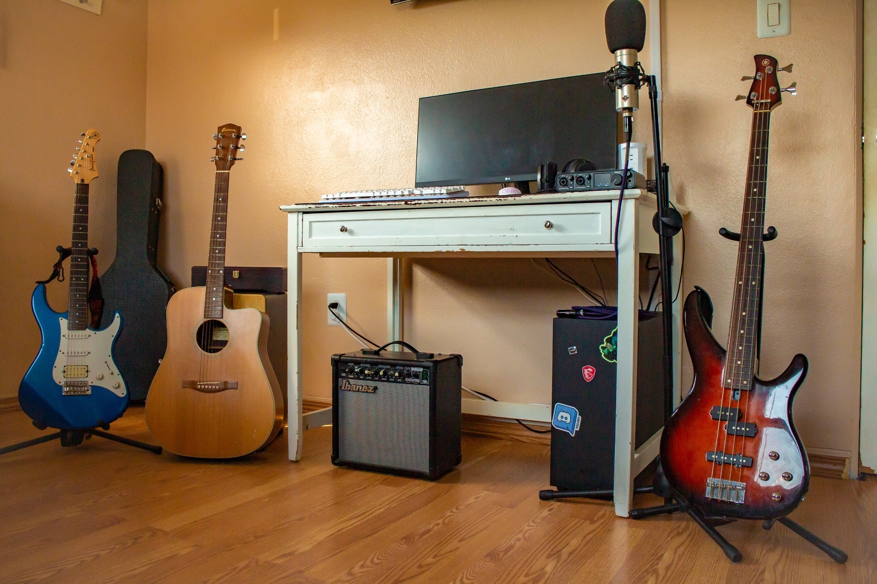 Amp Rig by jeffreymmviii featuring Yamaha RBX170Y 4-String Electric Bass Guitar, Yamaha Pacifica (PAC012), and AC Series AC222CE and 4 more pieces of gear