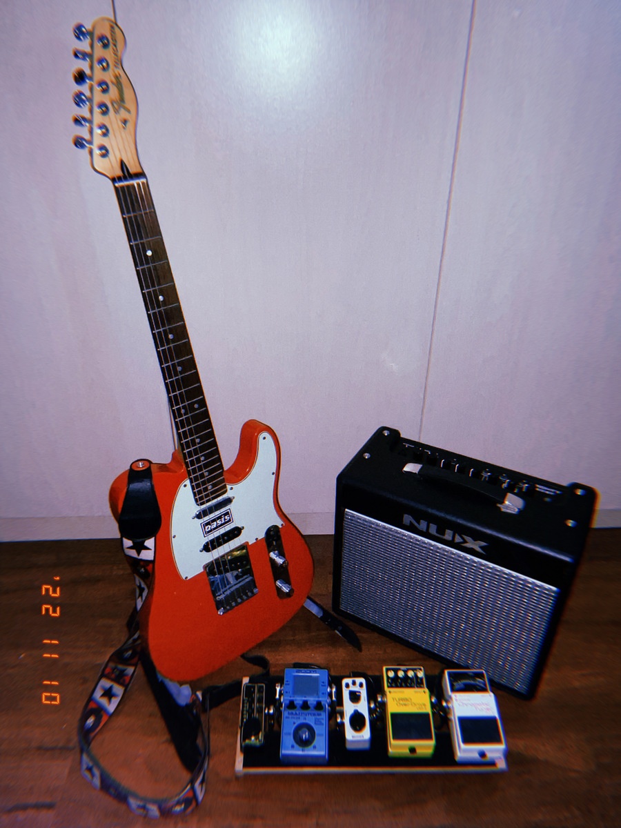 Pedalboard by simonleefun featuring Fender Deluxe Nashville Telecaster, NUX Mighty 20BT, and Boss TU-3 Chromatic Tuner and 4 more pieces of gear
