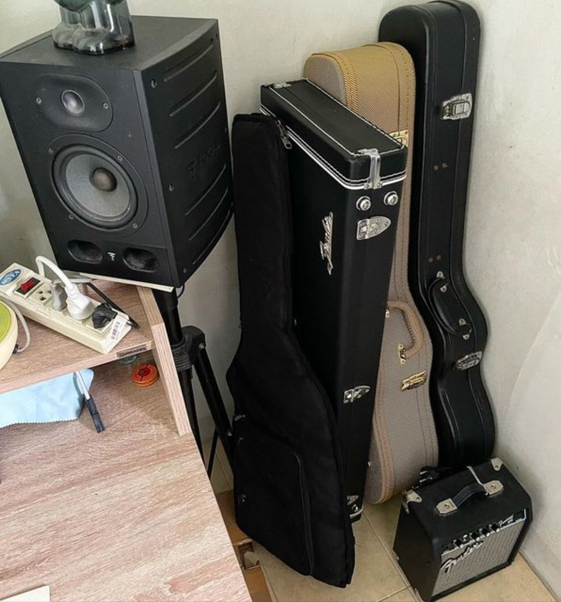 macc's music gear photo