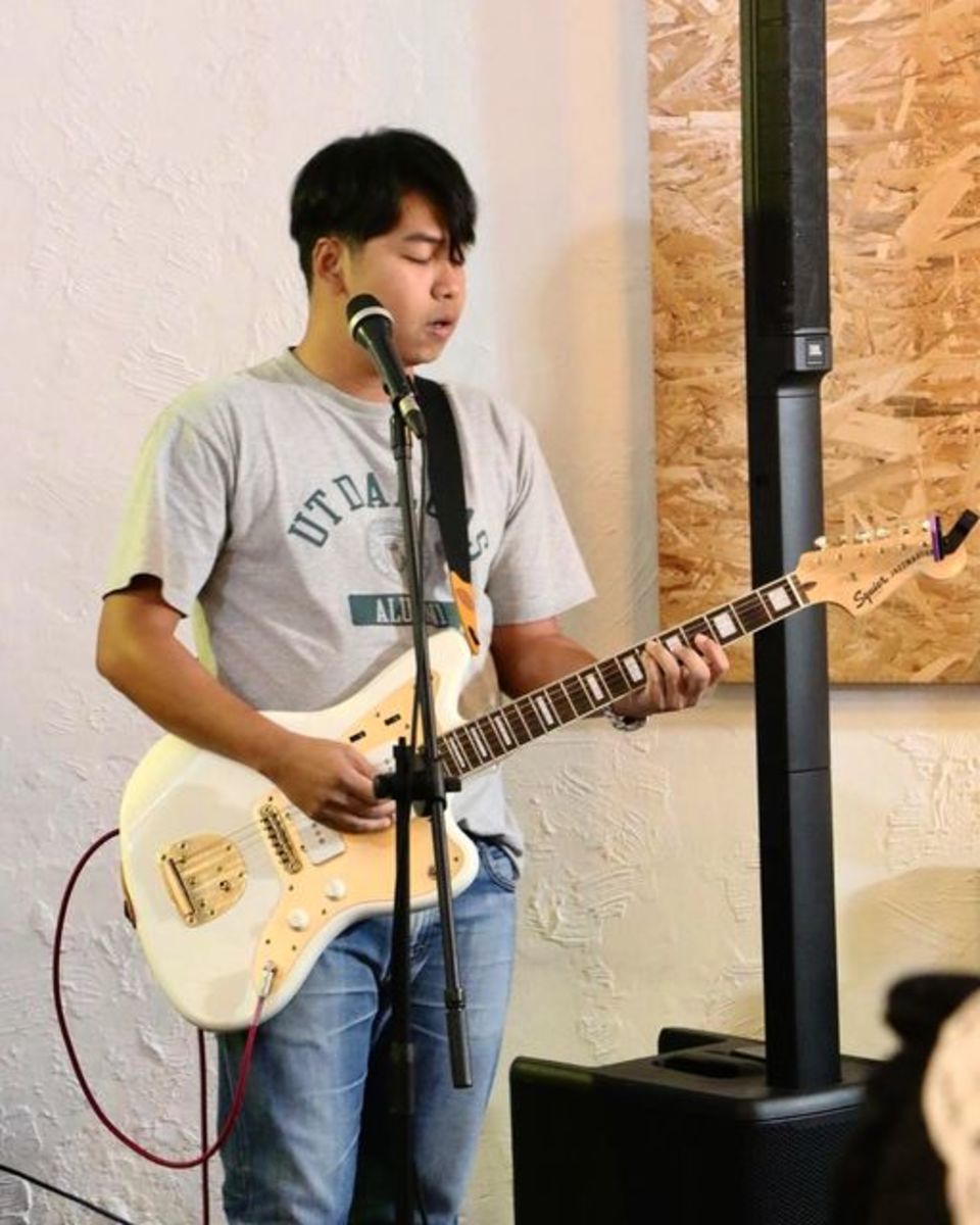 macc's music gear photo