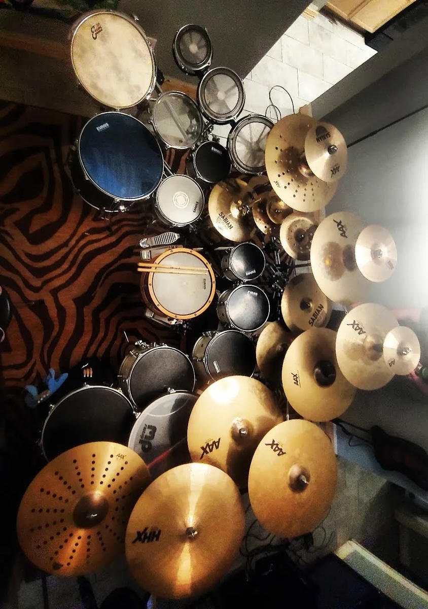 nirvanahost's music gear photo