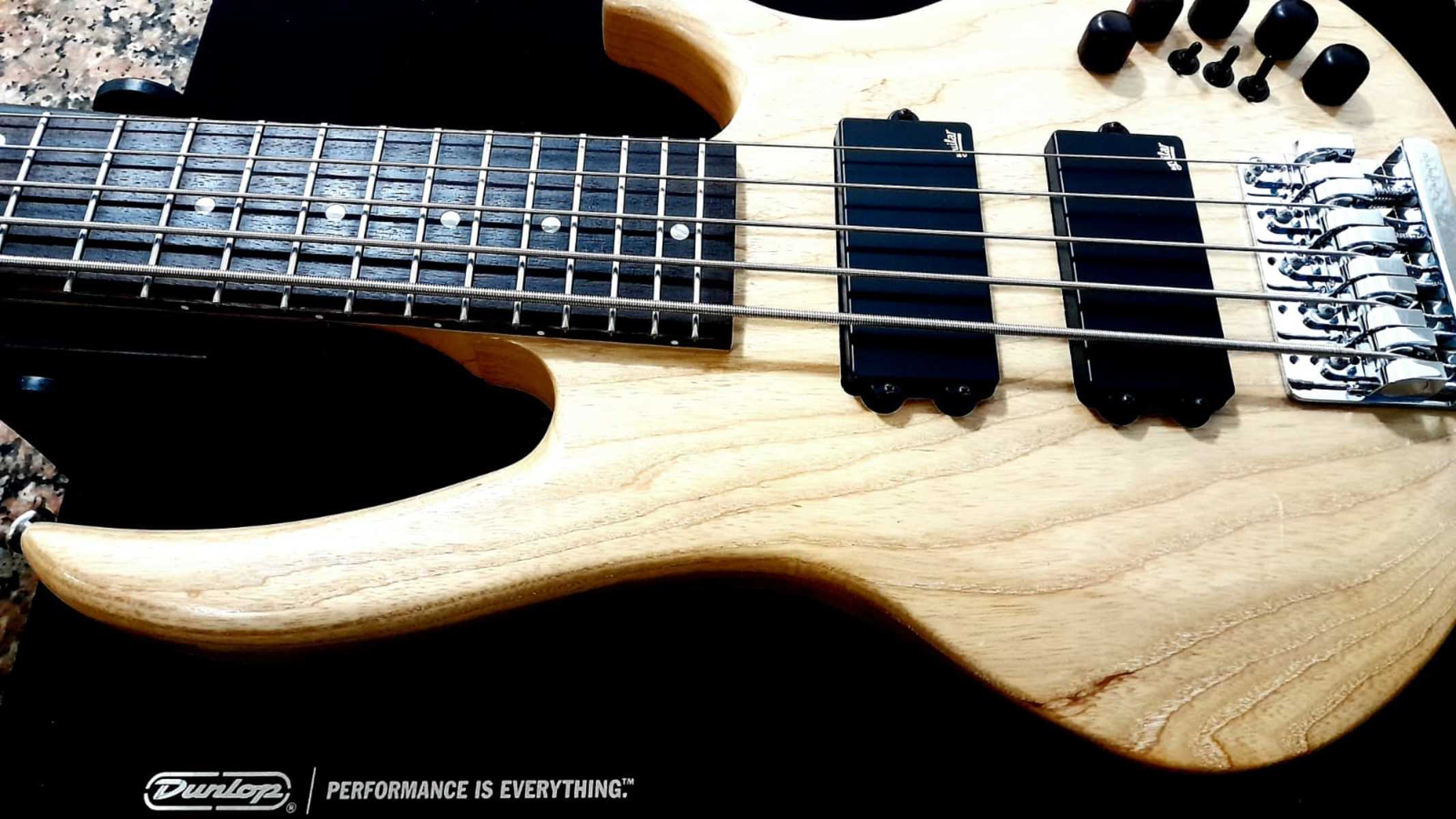 Music Gear Setup by hopjumponetwo featuring Gibson EB-5