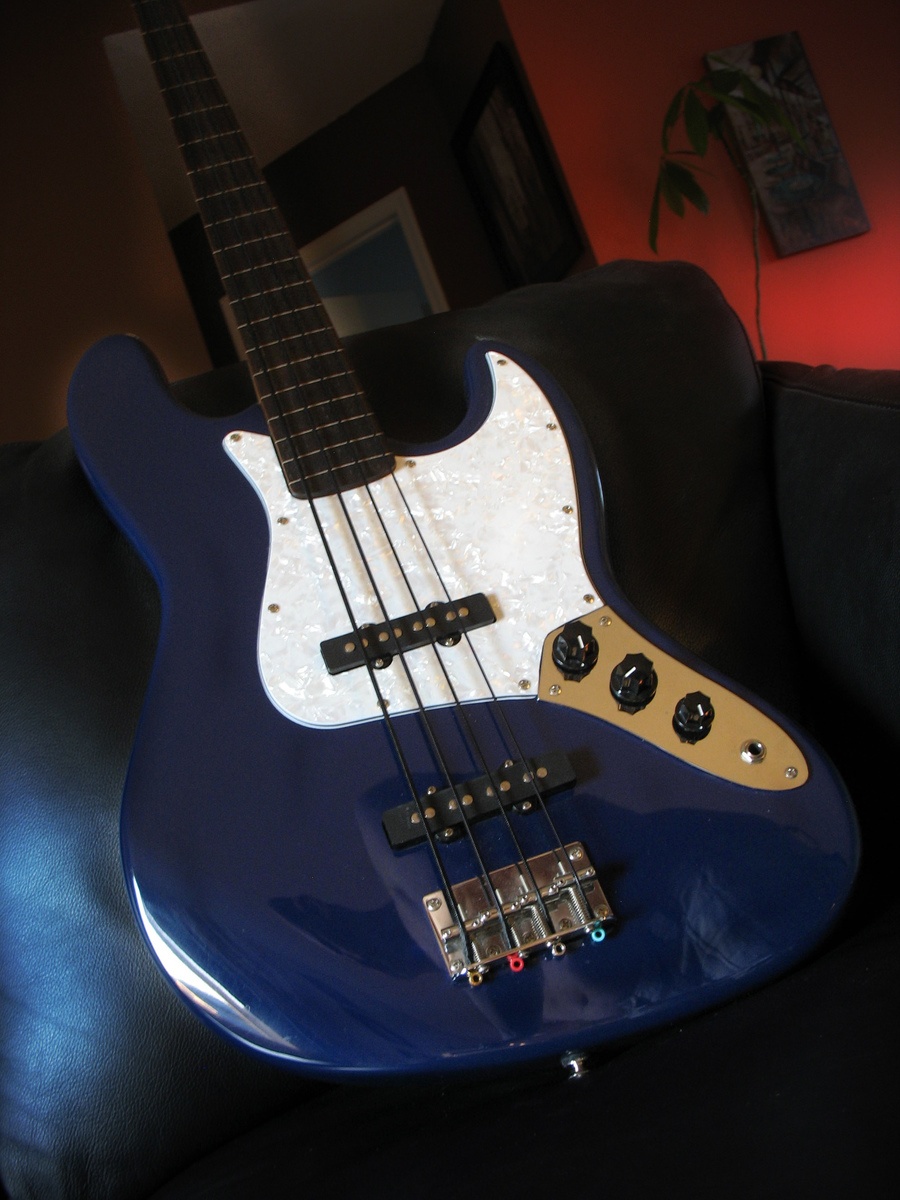 Music Gear Setup by lucas_w featuring Fender Jazz Bass