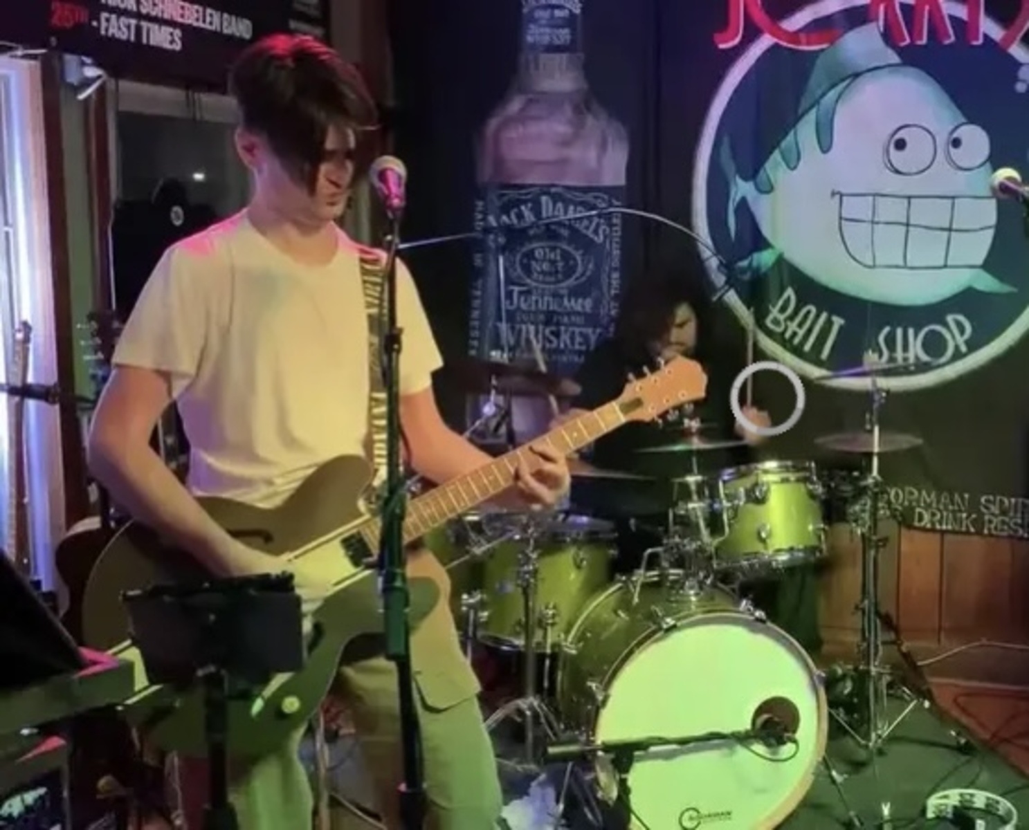 Music Gear Setup by joepro182 featuring Epiphone Tom DeLonge Signature ES-333