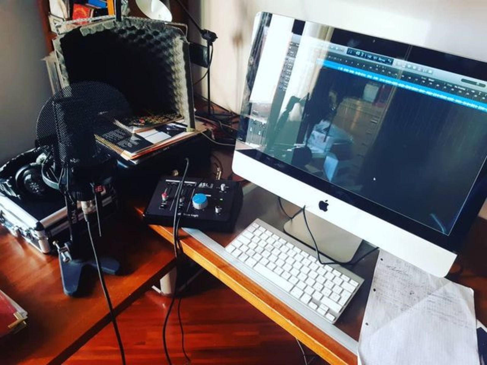 Electronic Studio Setup by madt3o featuring Solid State Logic SSL 2 and Apple iMac (General)