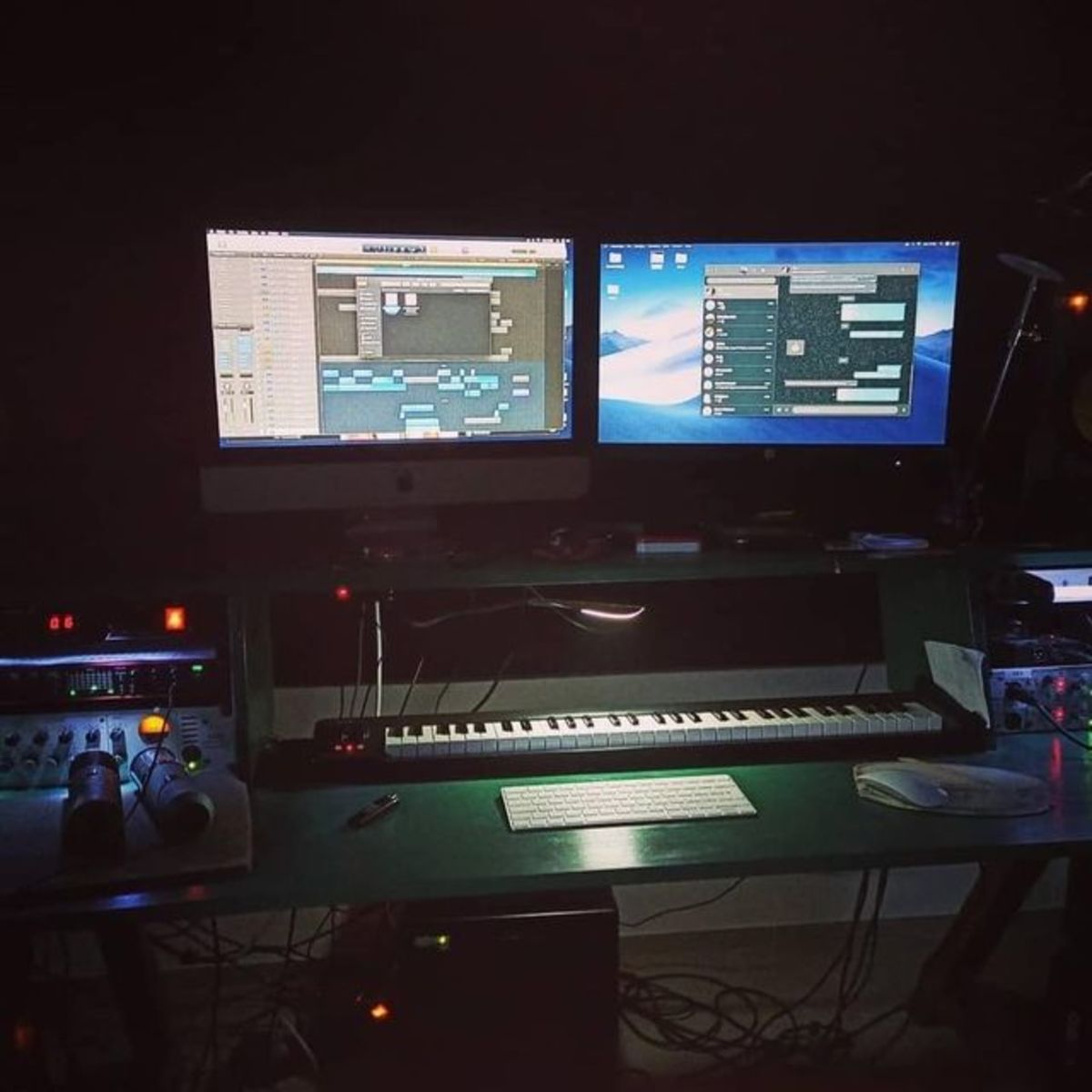 Electronic Studio Setup by madt3o featuring Apple Logic Pro and Apple iMac (General)