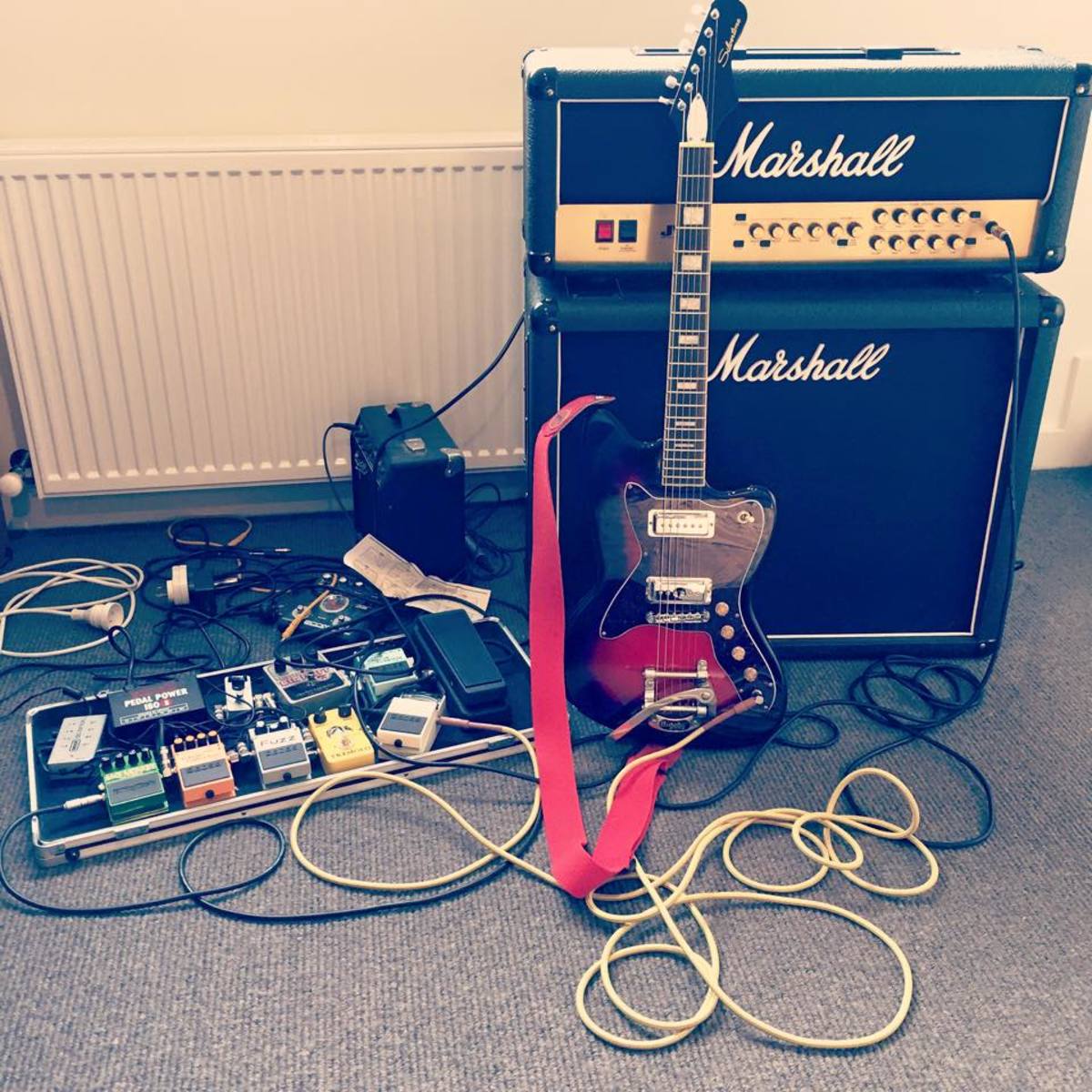 Metal Amp Rig by hsadrich featuring Marshall JVM210H 100-Watt Tube Amplifier Head, Silvertone 1478, and Marshall 1936