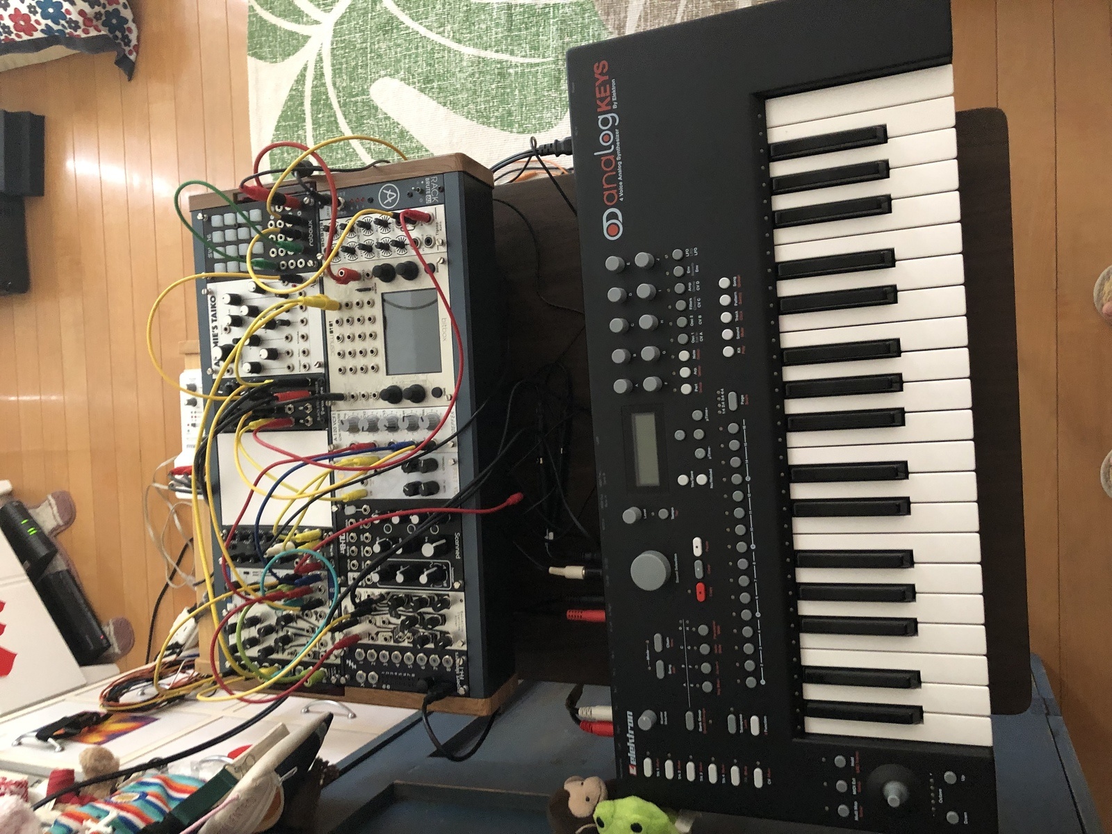 Live Rig by kafkaforpresident featuring Elektron Analog Keys