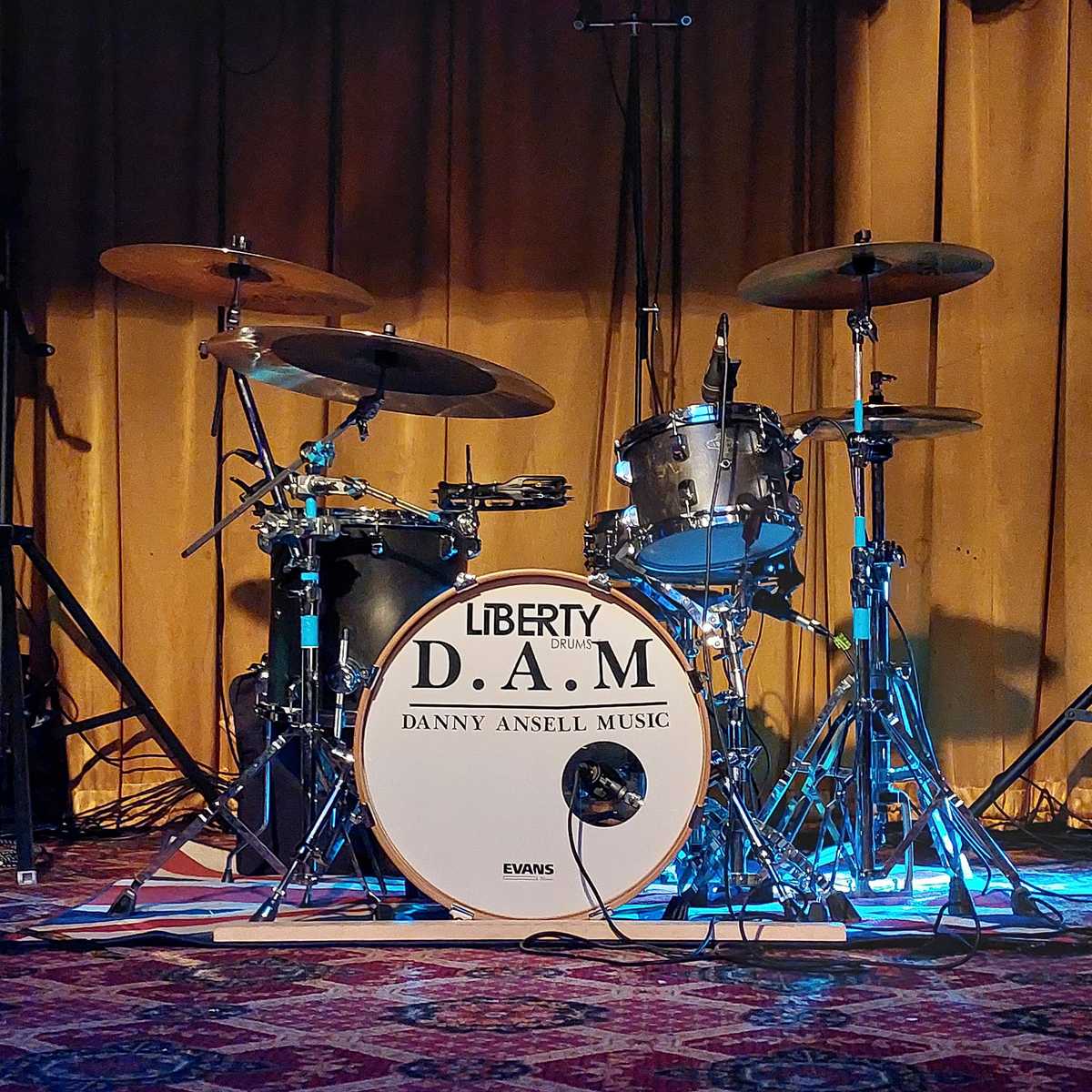 stevenshelleydrummer's music gear photo