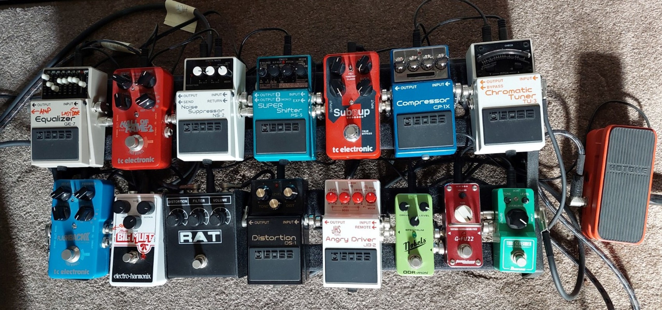 Boss Pedalboard by georgestam featuring Boss GE-7 Graphic Equalizer, TC Electronic Hall of Fame 2 Reverb, and Boss NS-2 Noise Suppressor and 13 more pieces of gear