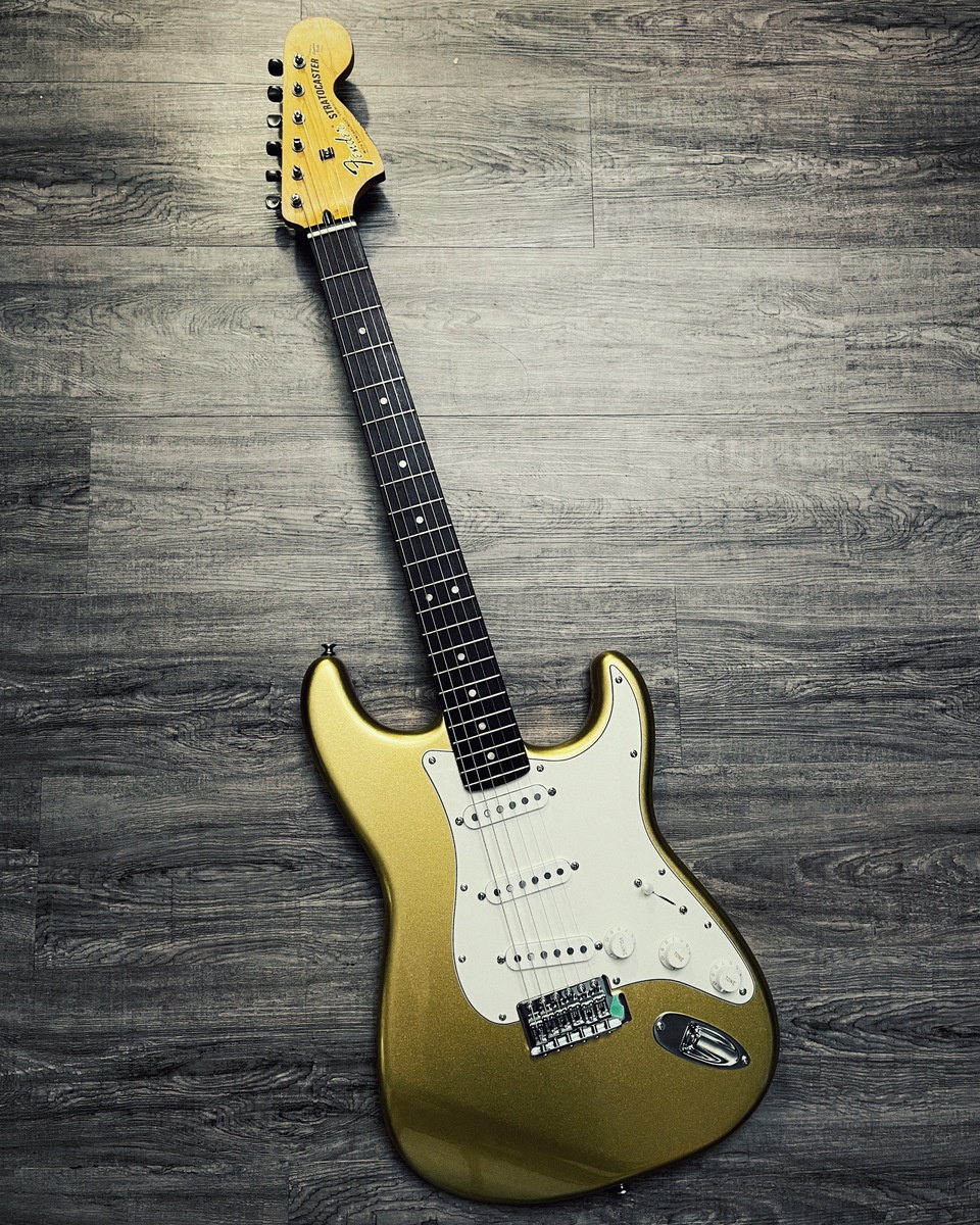 Music Gear Setup by seannisbetjones featuring Fender Stratocaster FSR Classic Player 60s Stratocaster