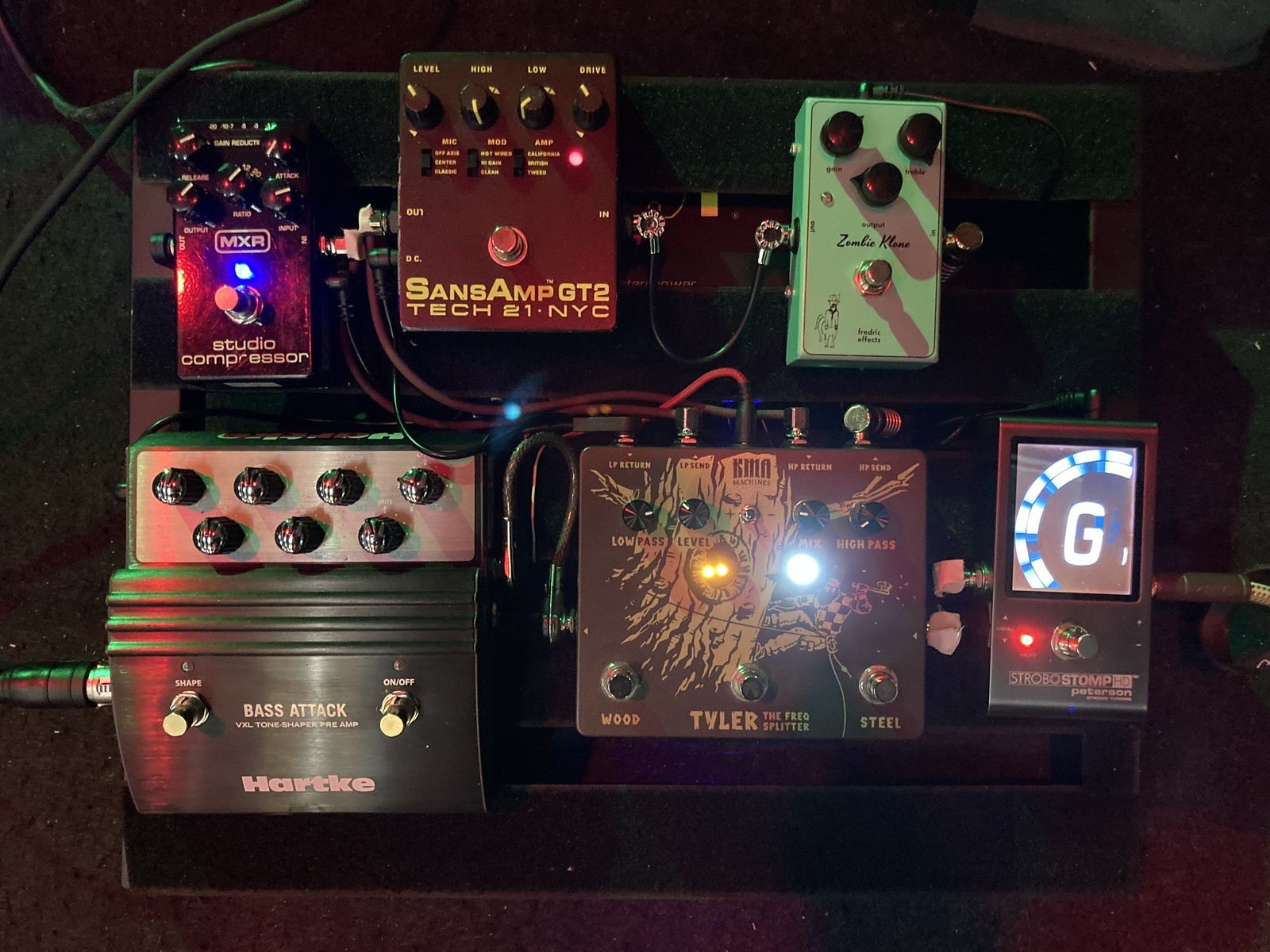 Metal Pedalboard by knuschberkeks featuring Tech 21 SansAmp GT2, Fredric Effects Zombie Klone, and Hartke Bass Attack and 5 more pieces of gear