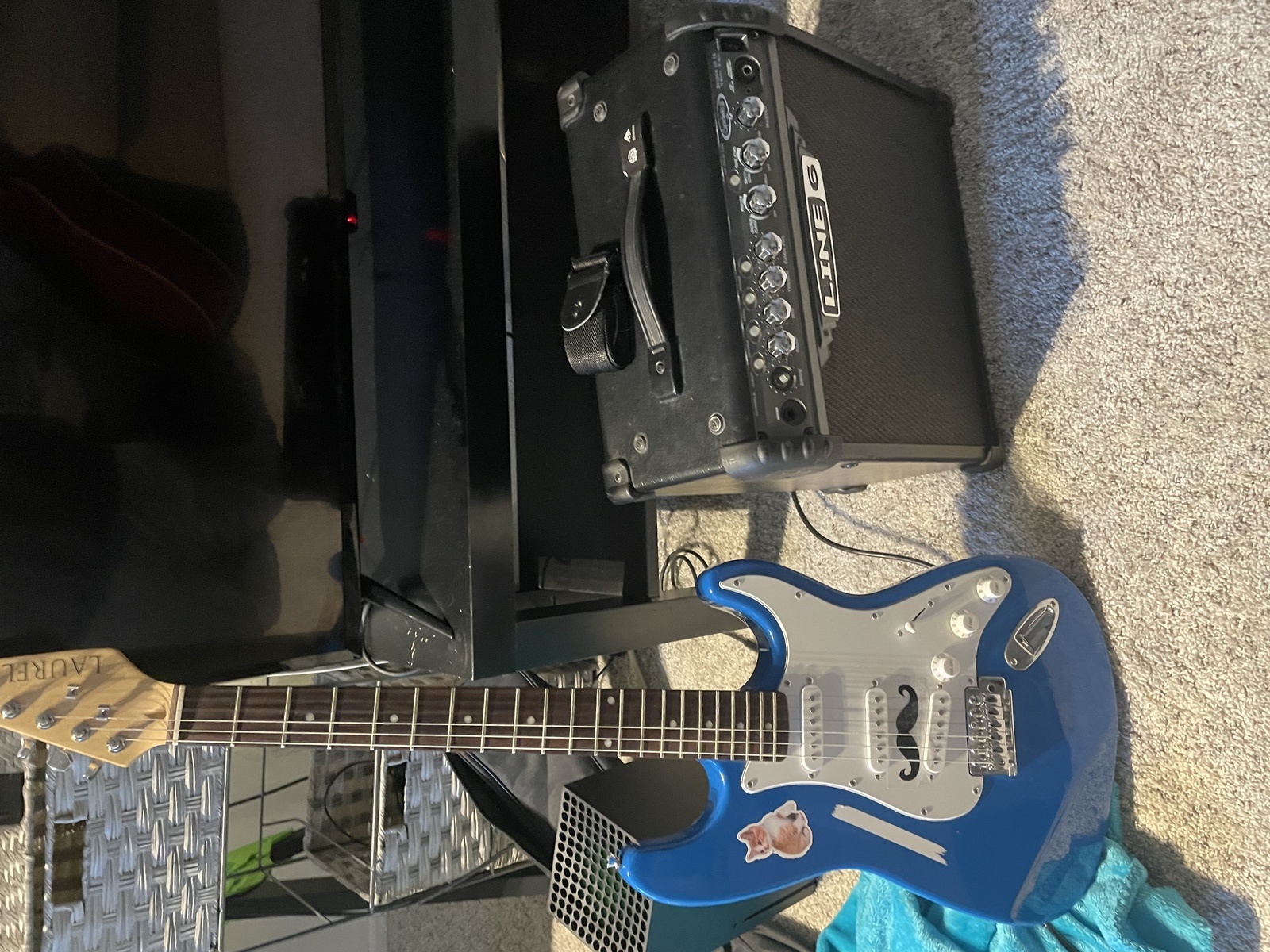 Line 6 Amp Rig by giggleglobo featuring Line 6 Spider III 15 and Squier Affinity Stratocaster