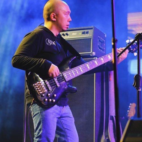 Photo of Yamaha BBNE2 in a bass