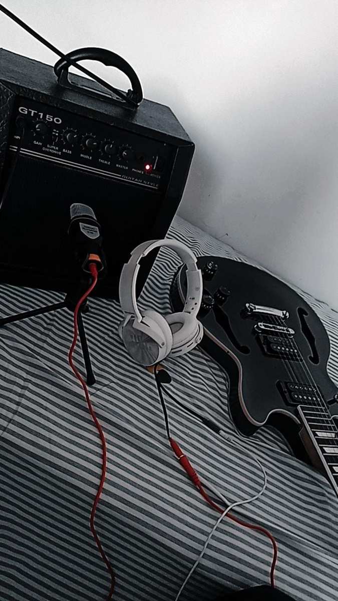 noizii's music gear photo