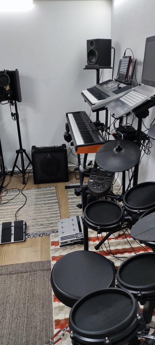 luis_dj's music gear photo