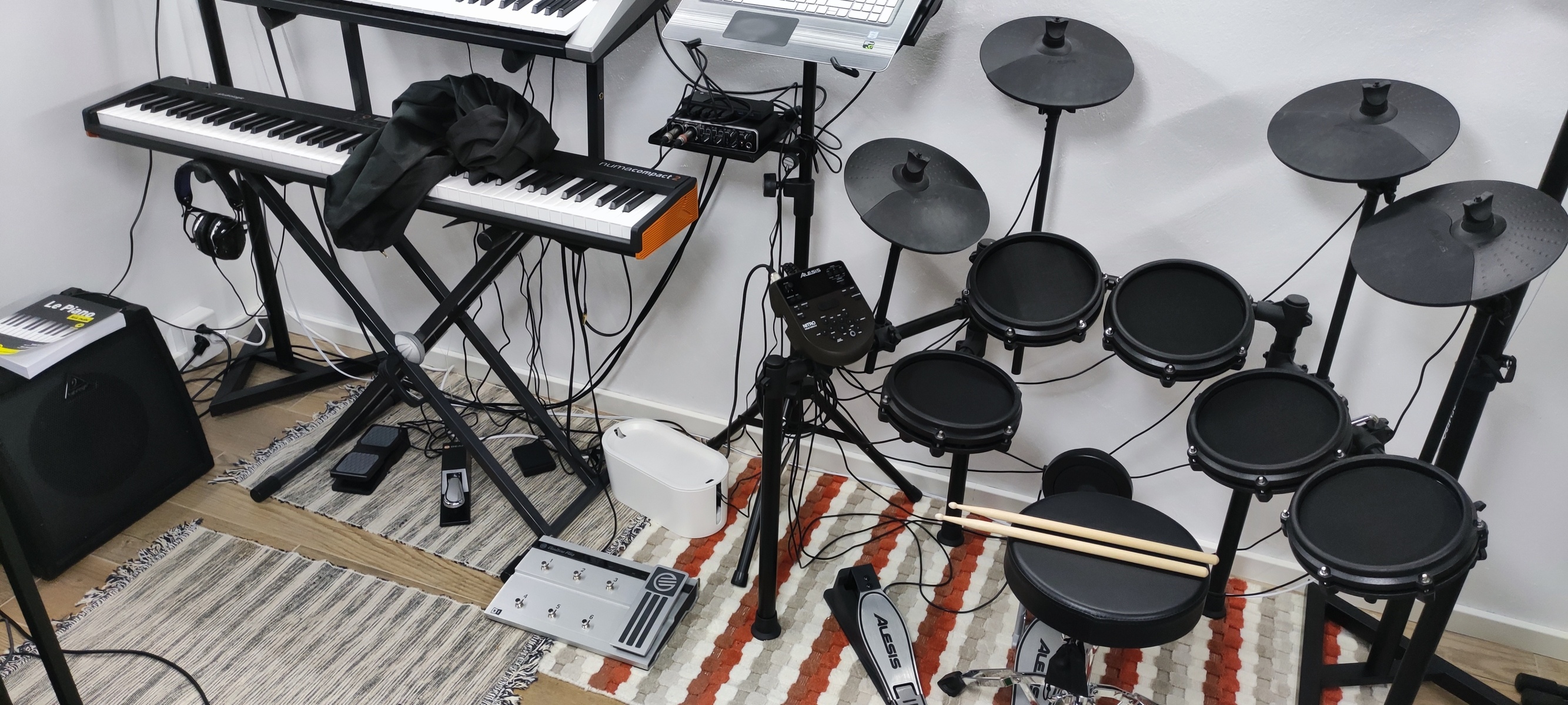 luis_dj's music gear photo