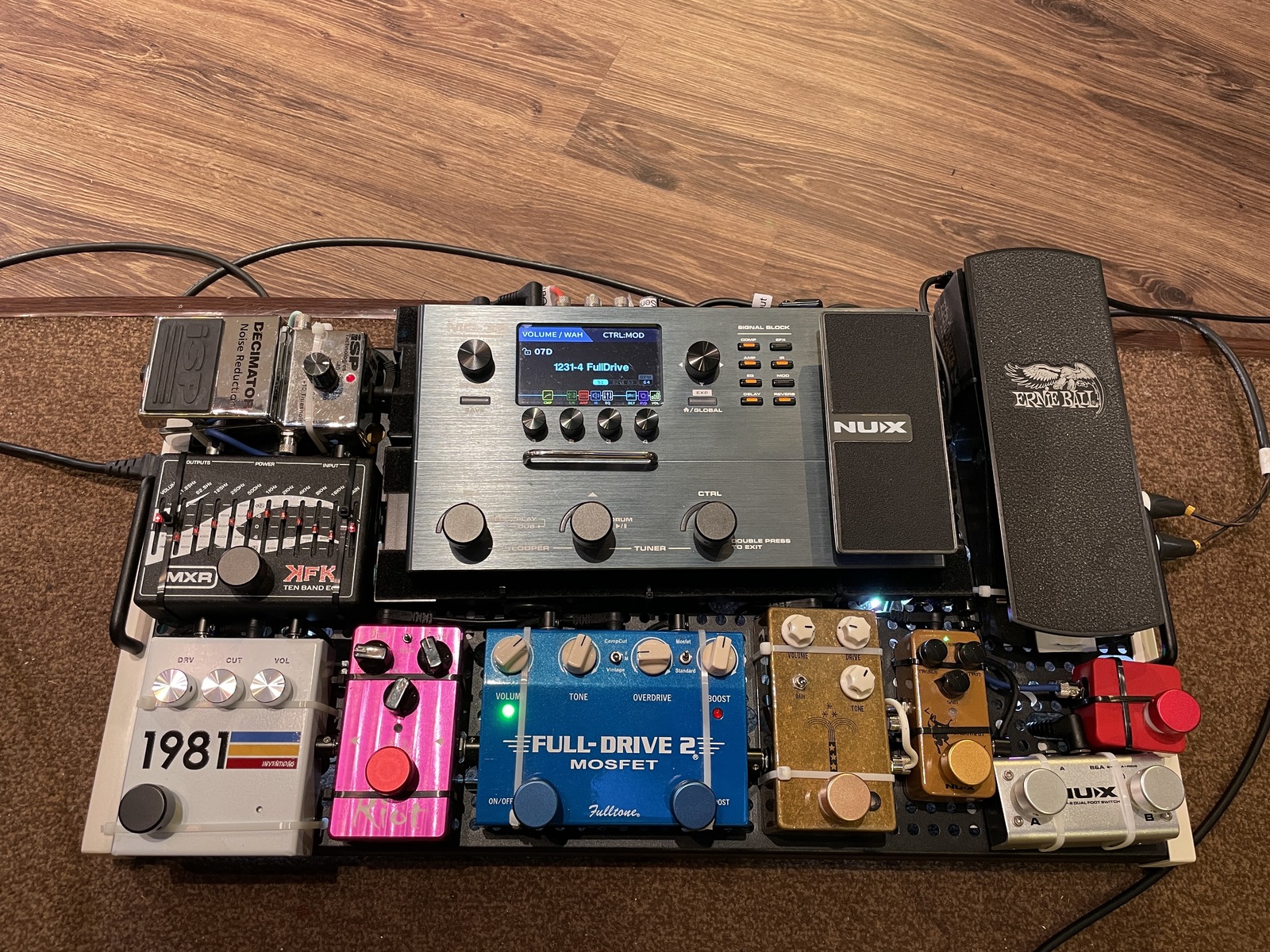 jcellery's music gear photo