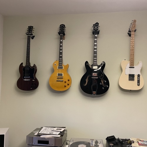Photo of Hagström Viking Electric Guitar and more gear in a guitar
