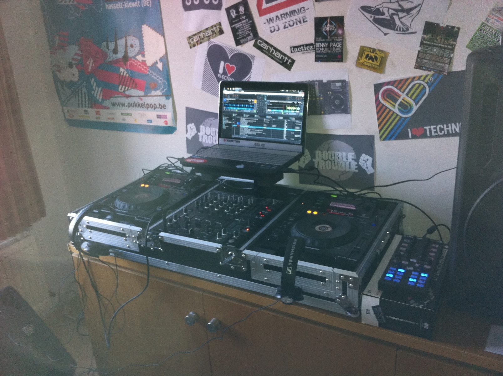 doubletrouble's music gear photo