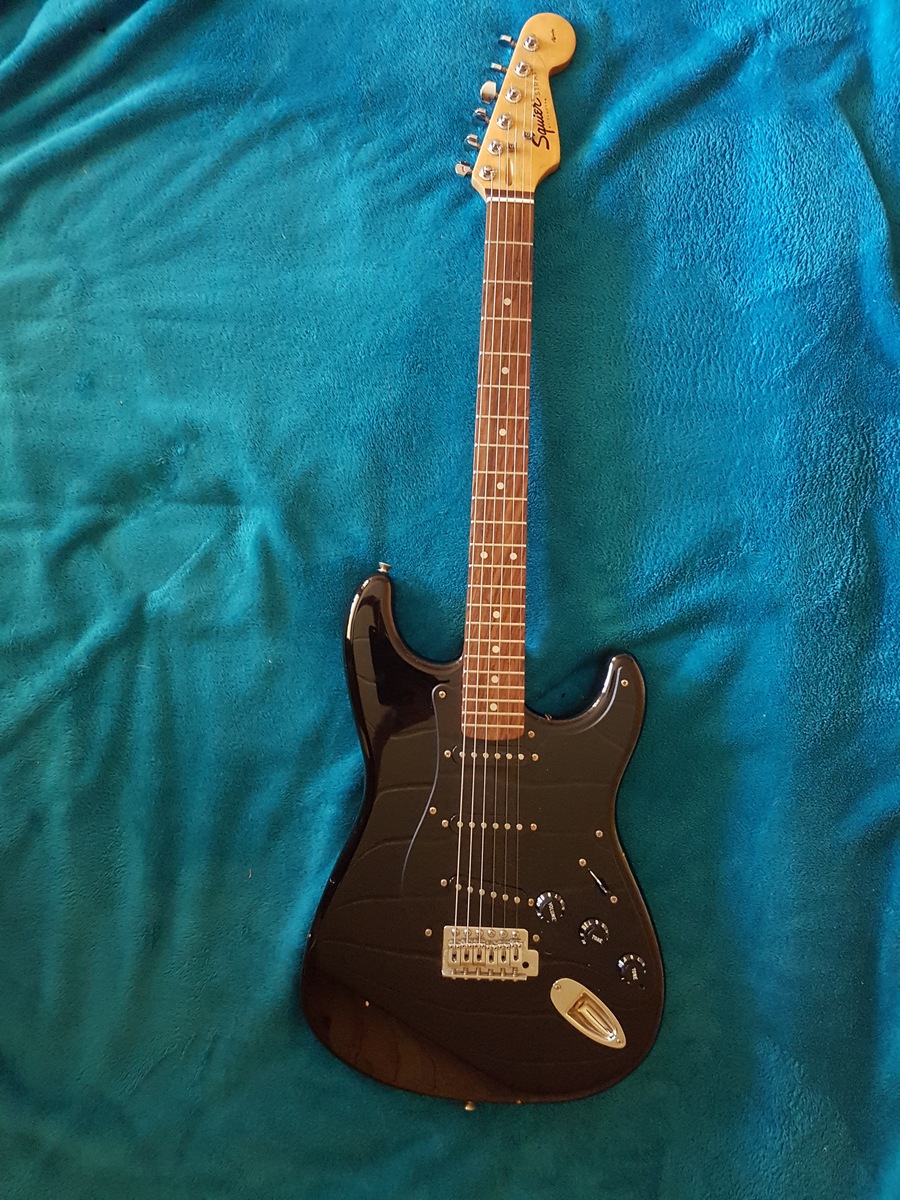 Music Gear Setup by emilio featuring Squier Stratocaster