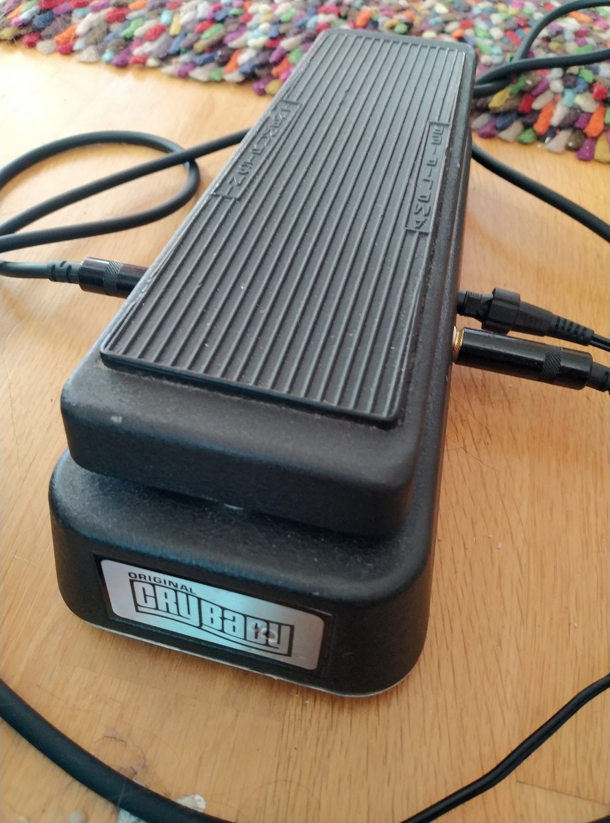 Blues Pedalboard by emilio featuring Dunlop GCB-95 Original Cry Baby (Silver logo)