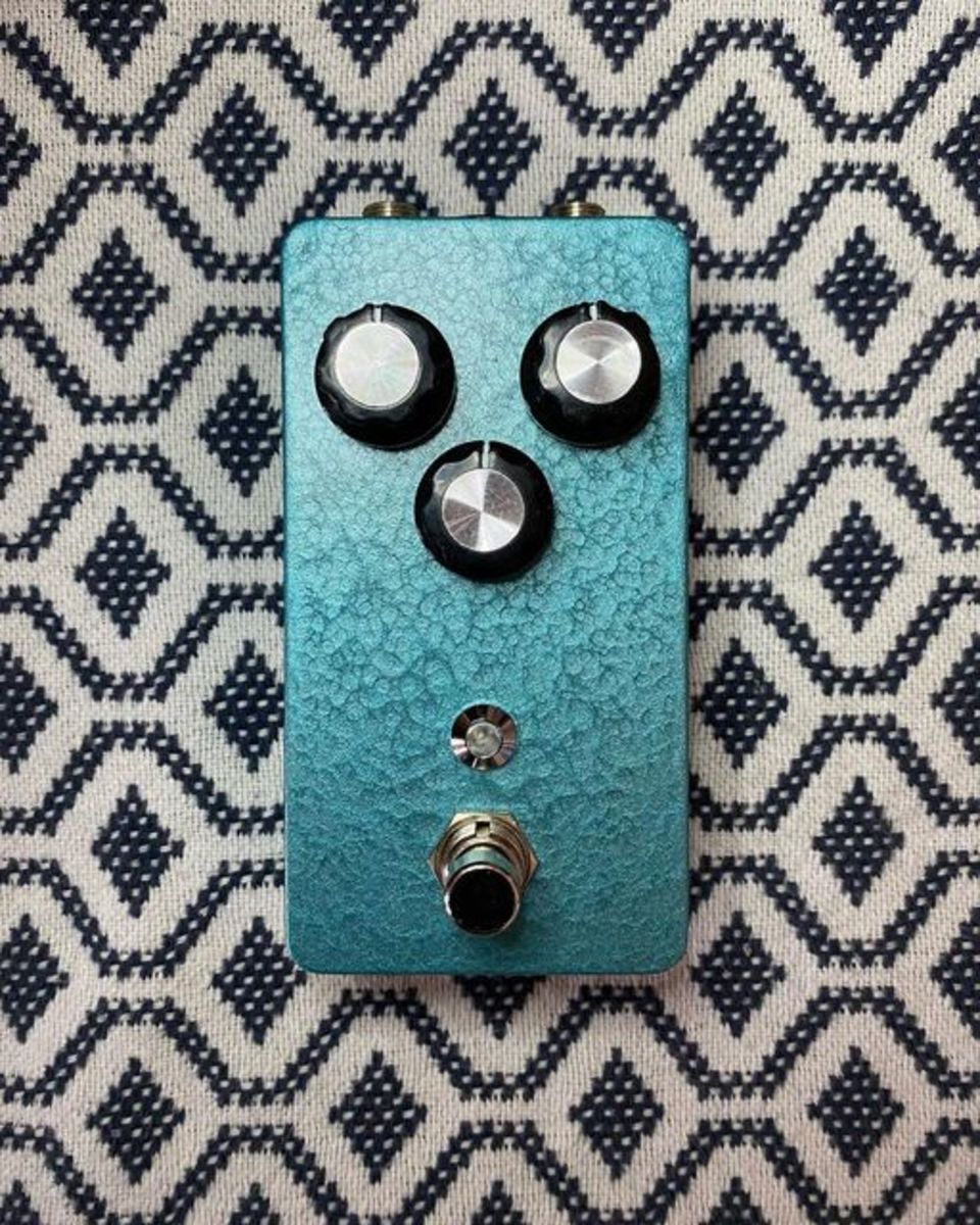 Music Gear Setup by thepedalarchitect featuring General Guitar Gadgets ColorSound ToneBender (3-Knob)