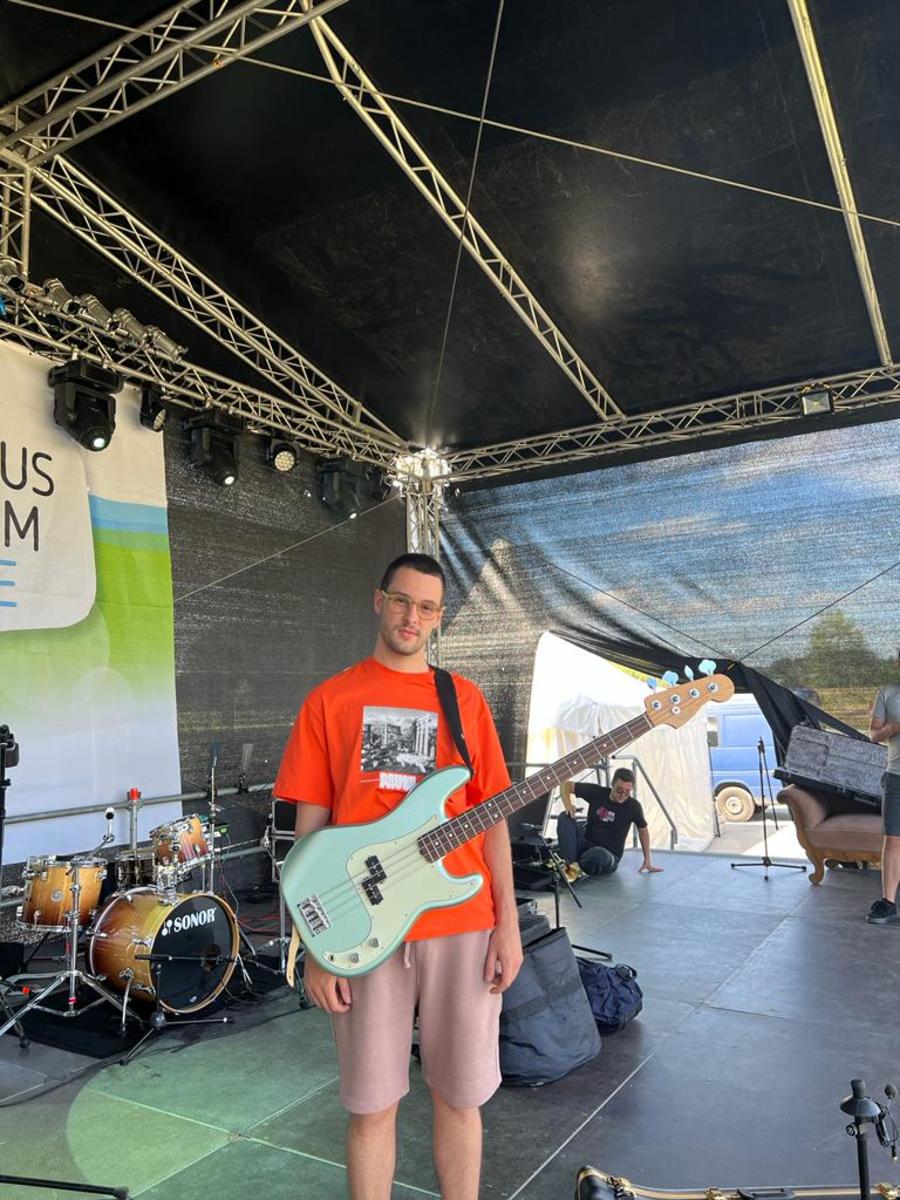 Music Gear Setup by jakov_horvatic featuring Fender Americian Professional II Precision Bass